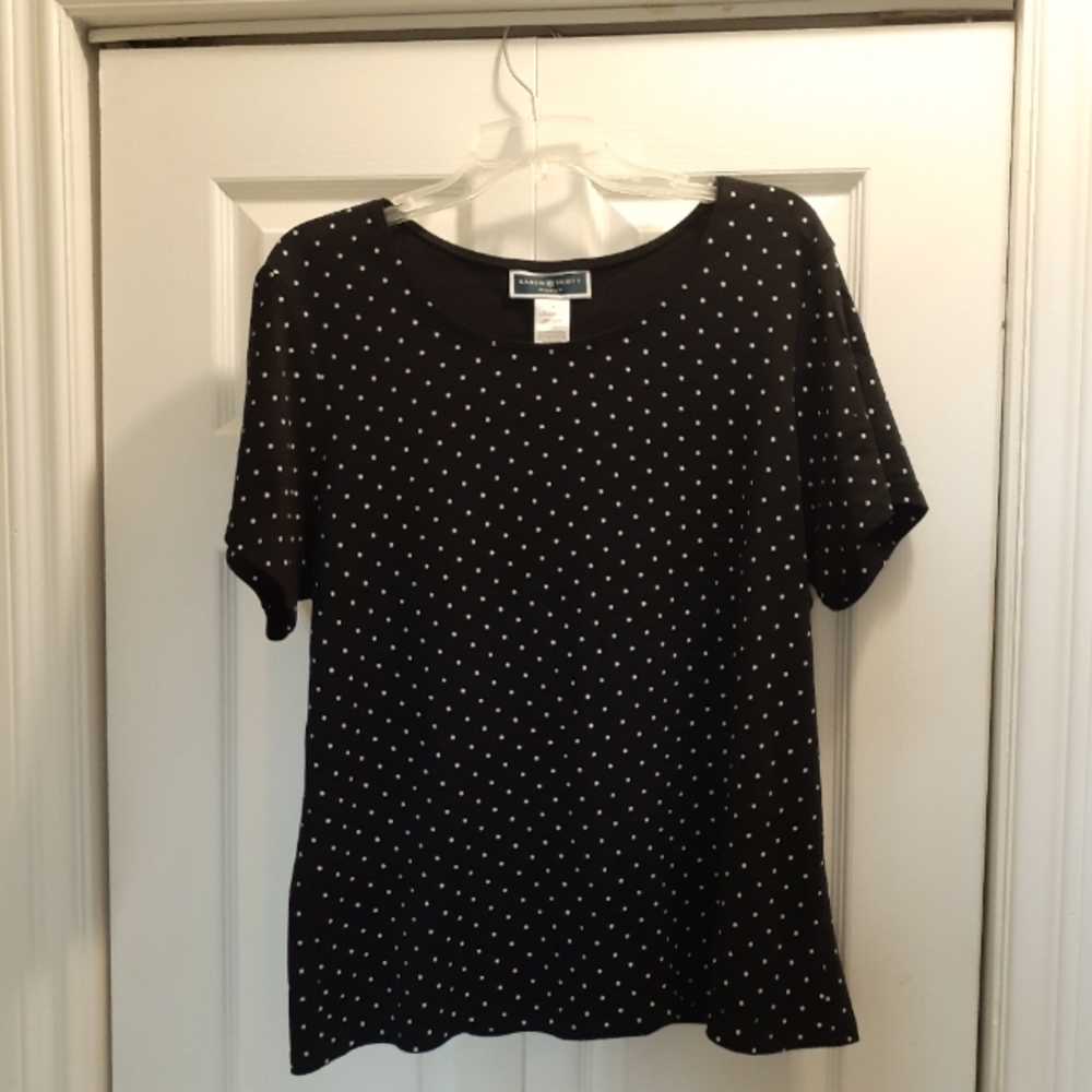 Woman's polka dot Karen Scott T-shirt..1X